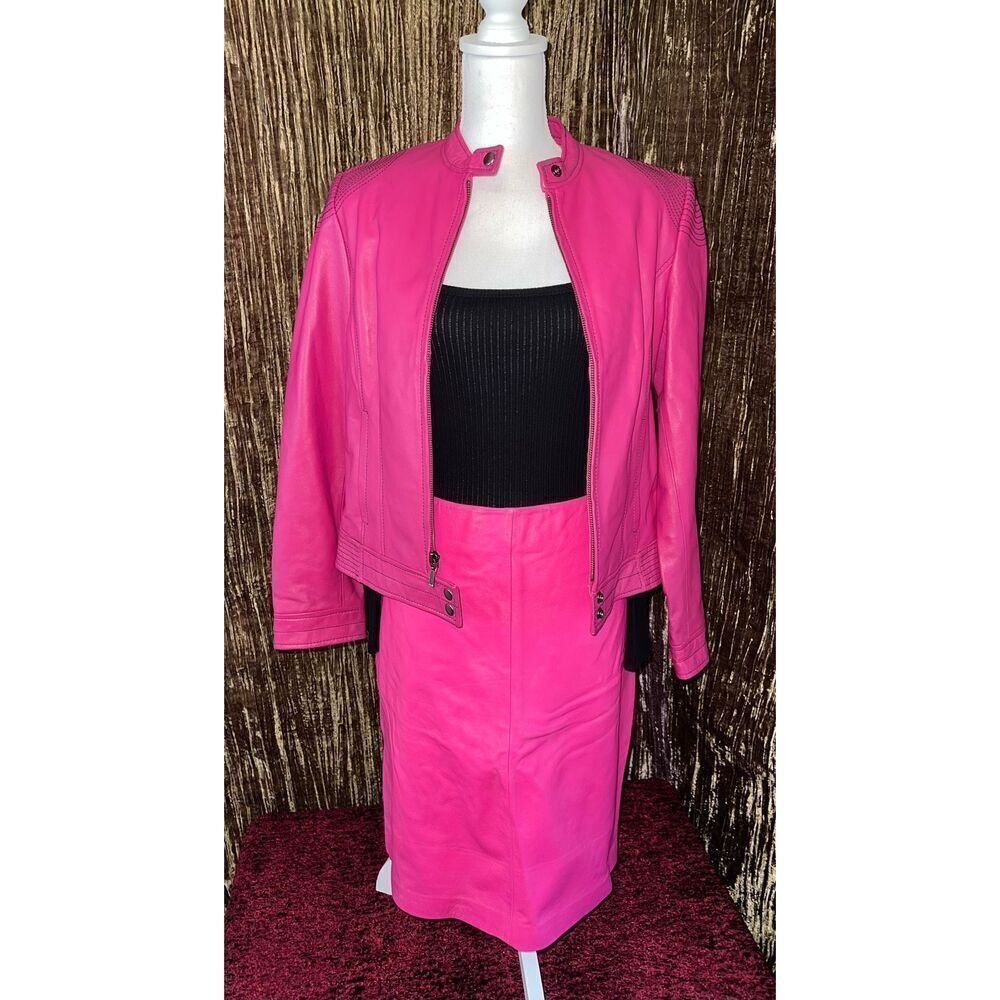 Women’s Black Ribbed Longsleeve Top Flutter Shoulders MEDIUM - Picture 3 of 8